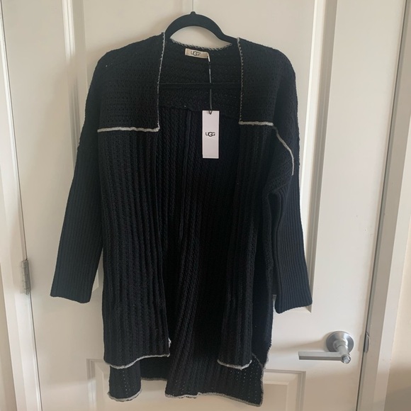 UGG Riley Pom Pom Pull Knit sweater size XS/S - Picture 5 of 10